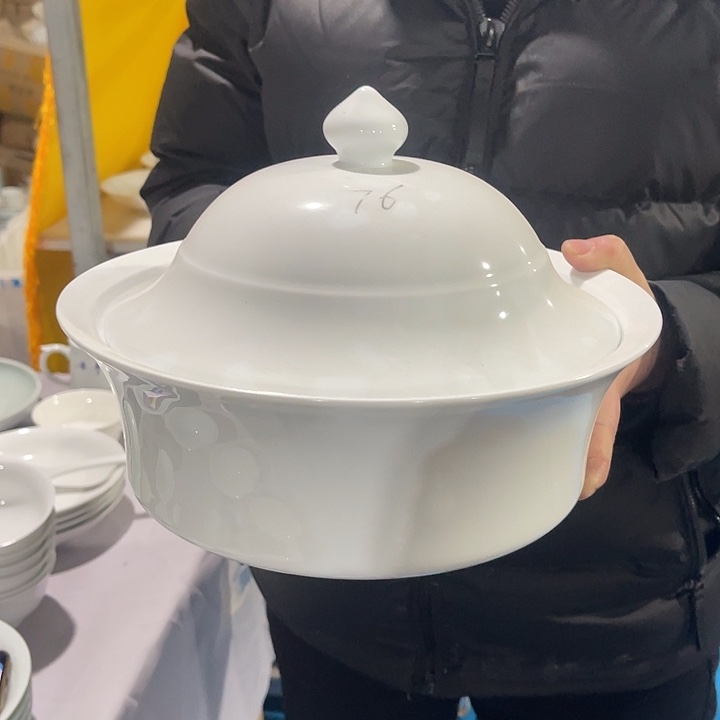 瓷片11英寸月影带盖品锅一个，包邮