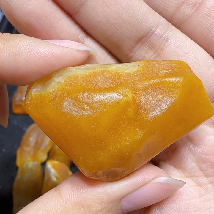 定制琥珀未镶嵌蜜蜡