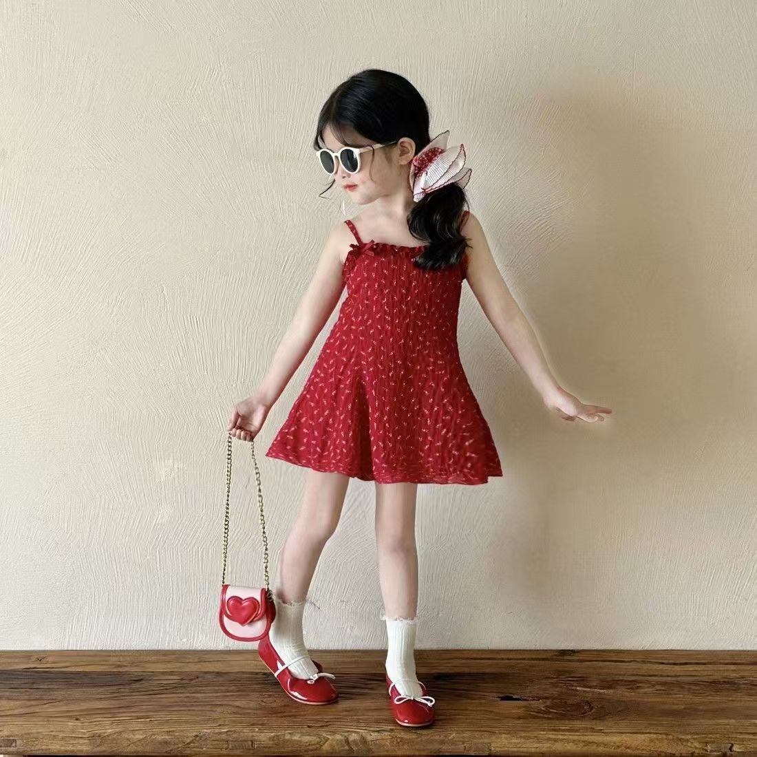 女童红色碎花吊带裙连衣裙2025夏季新款韩版女孩多巴胺度假公主裙