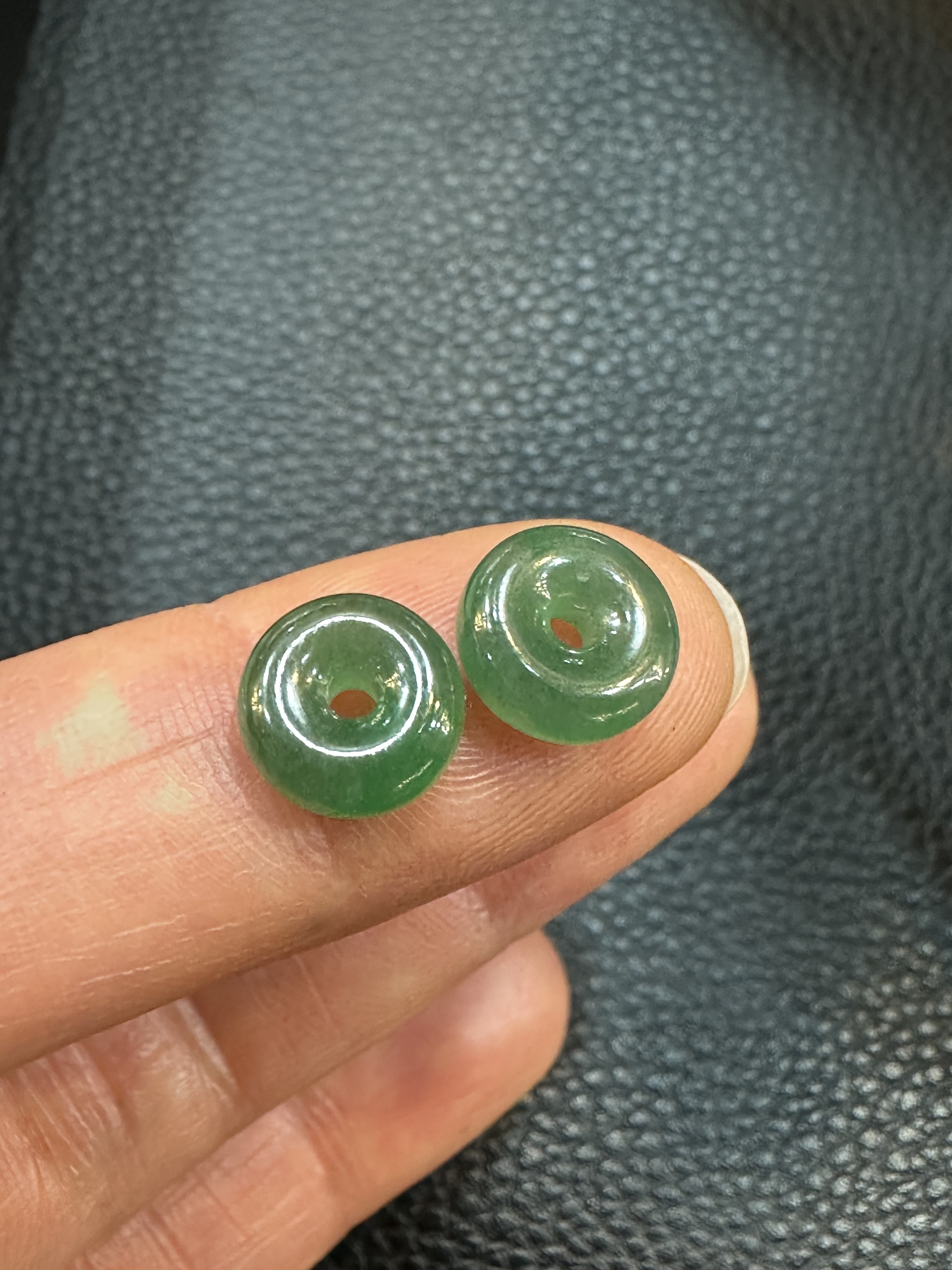 缅甸翡翠甜甜圈一对9、3.6