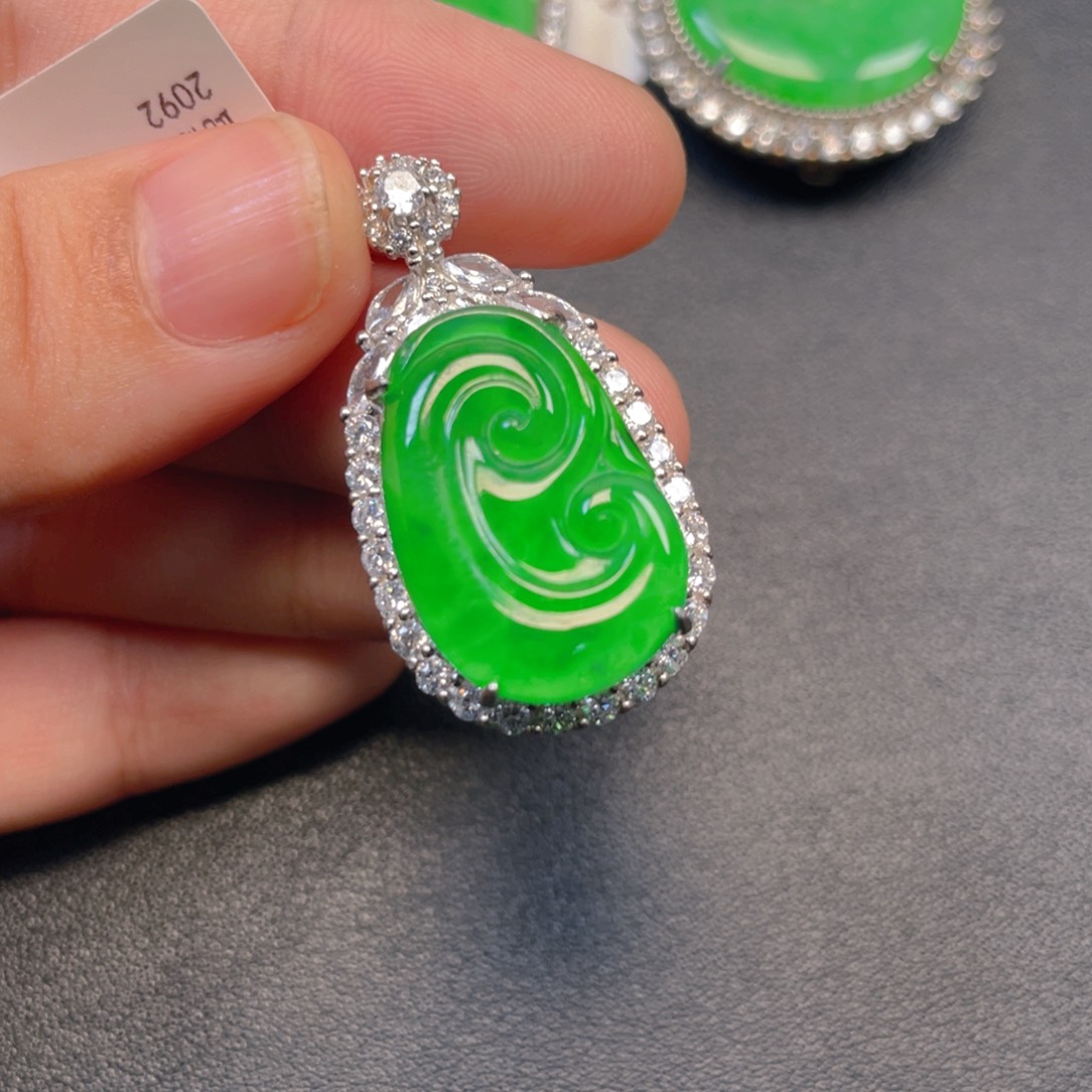 吊坠(不含链)银S925镶嵌翡翠