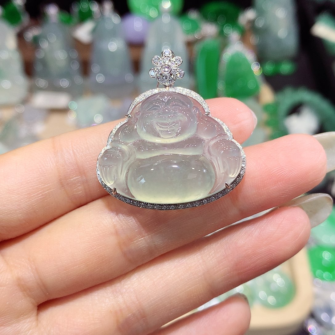 翡翠18K金镶嵌颈饰佛