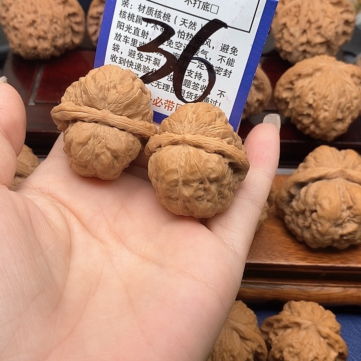 桃核吊坠蛤蟆狮子头35