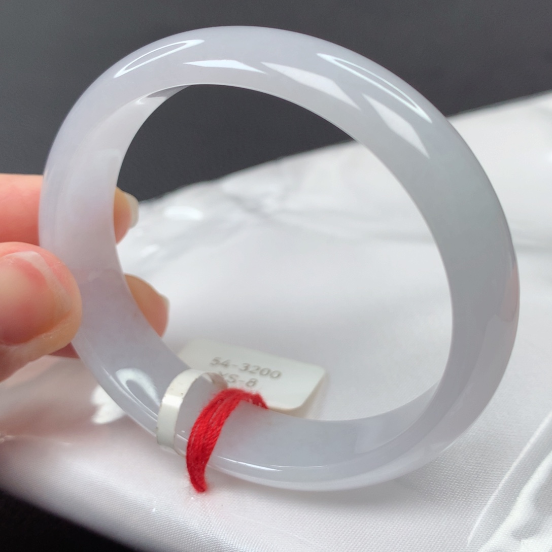 【闪购商品】翡翠手镯未镶嵌46号贵妃