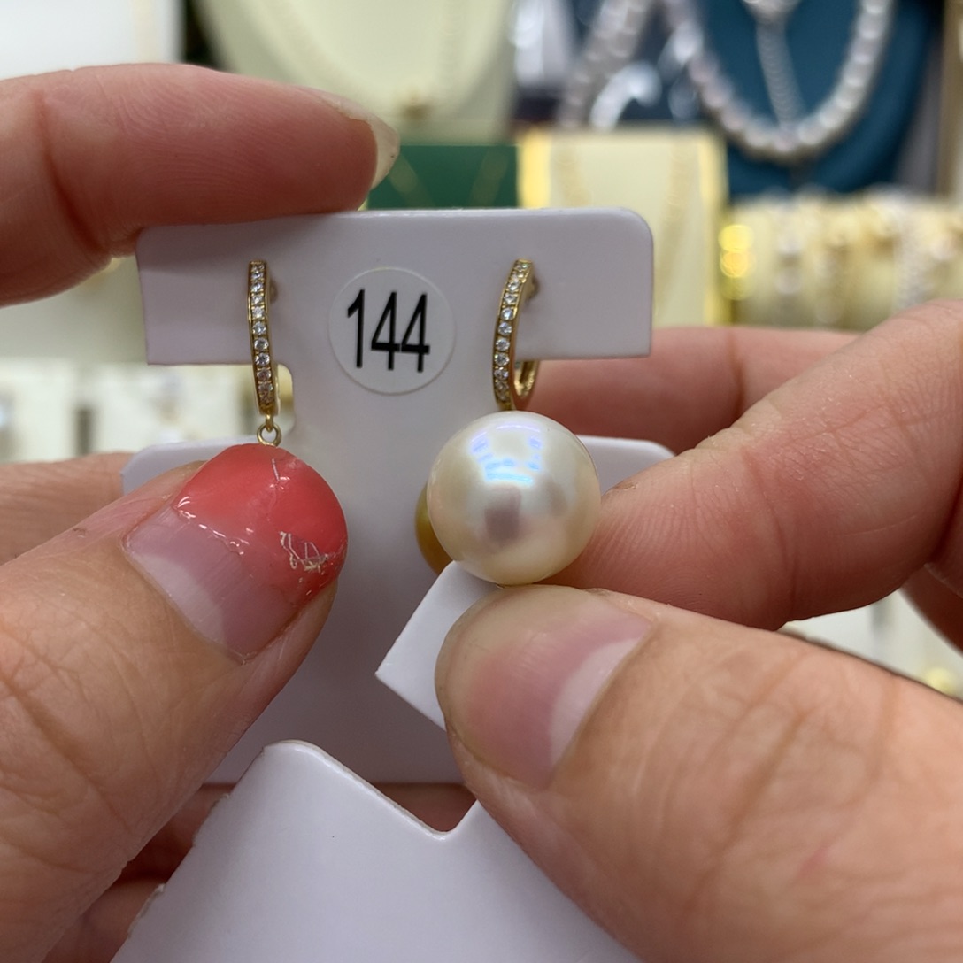 淡水珍珠耳饰18K金镶嵌