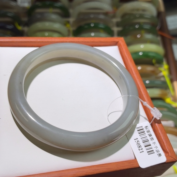 和田玉未镶嵌手镯6061 6