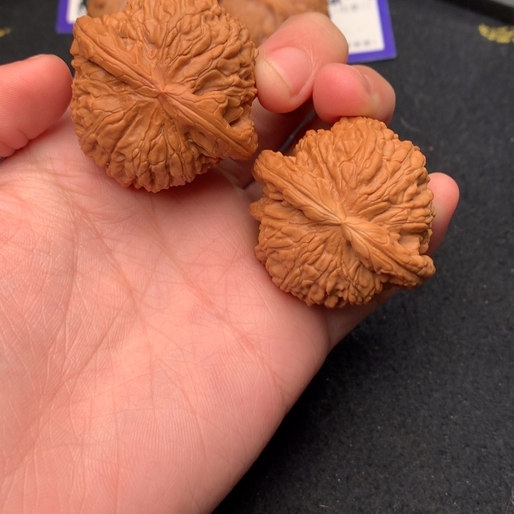 文玩核桃吊坠3号42白