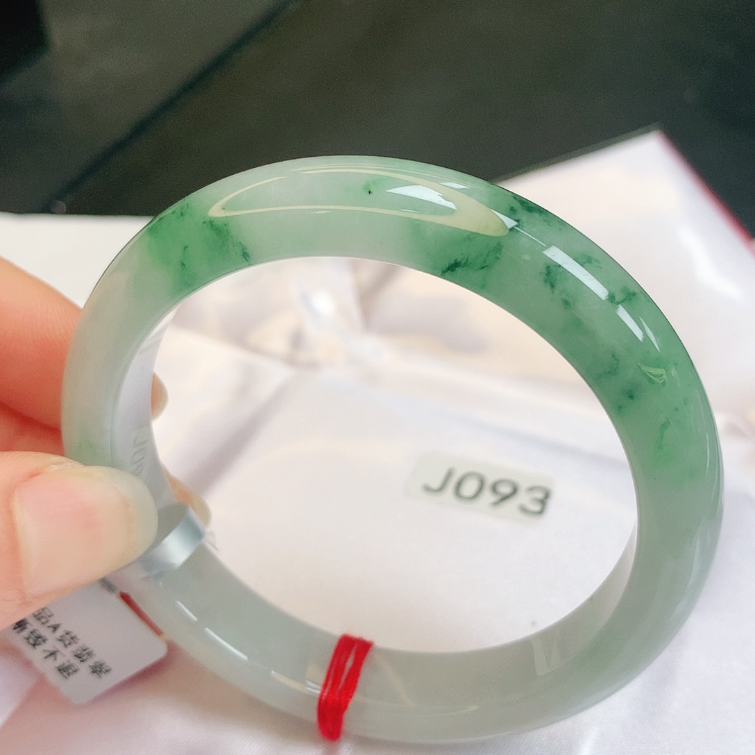 【闪购商品】翡翠手镯未镶嵌缅甸天然a货翡翠