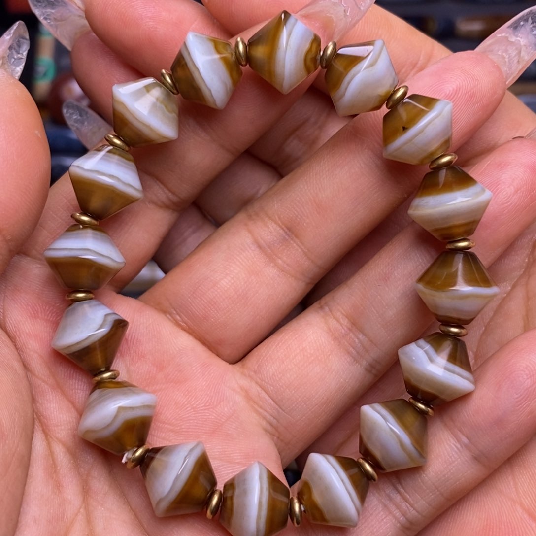 玛瑙/玉髓未镶嵌珠宝半成品踏****方