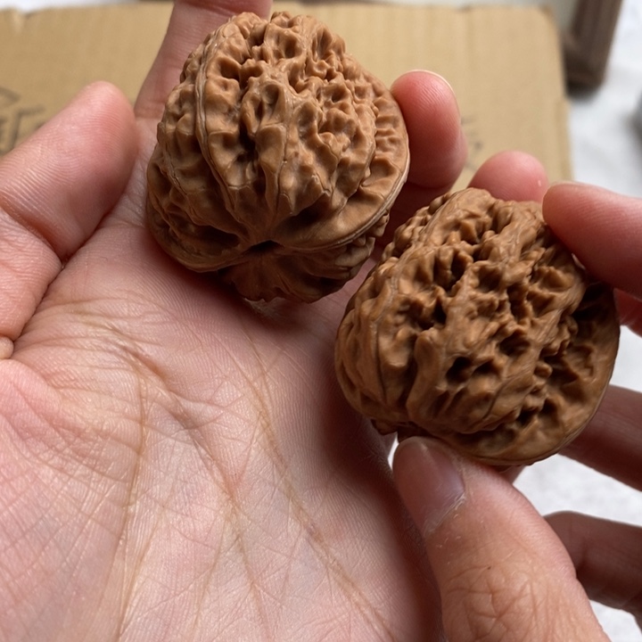 文玩核桃吊坠哦*啊凤凰