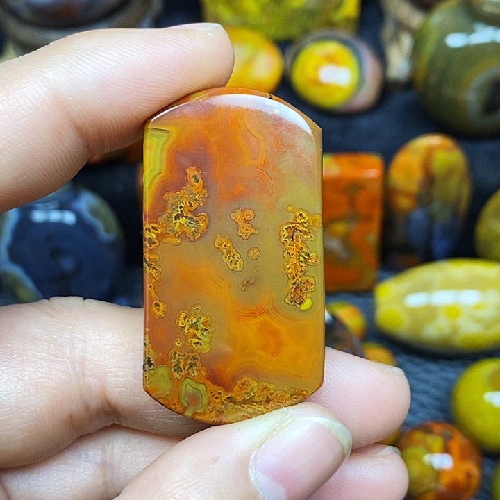玛瑙/玉髓未镶嵌颈饰