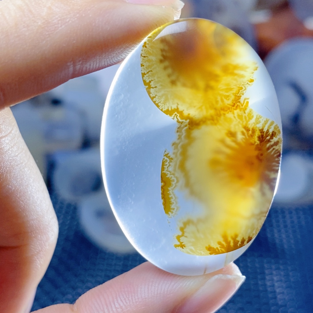 玛瑙/玉髓未镶嵌珠宝奇石