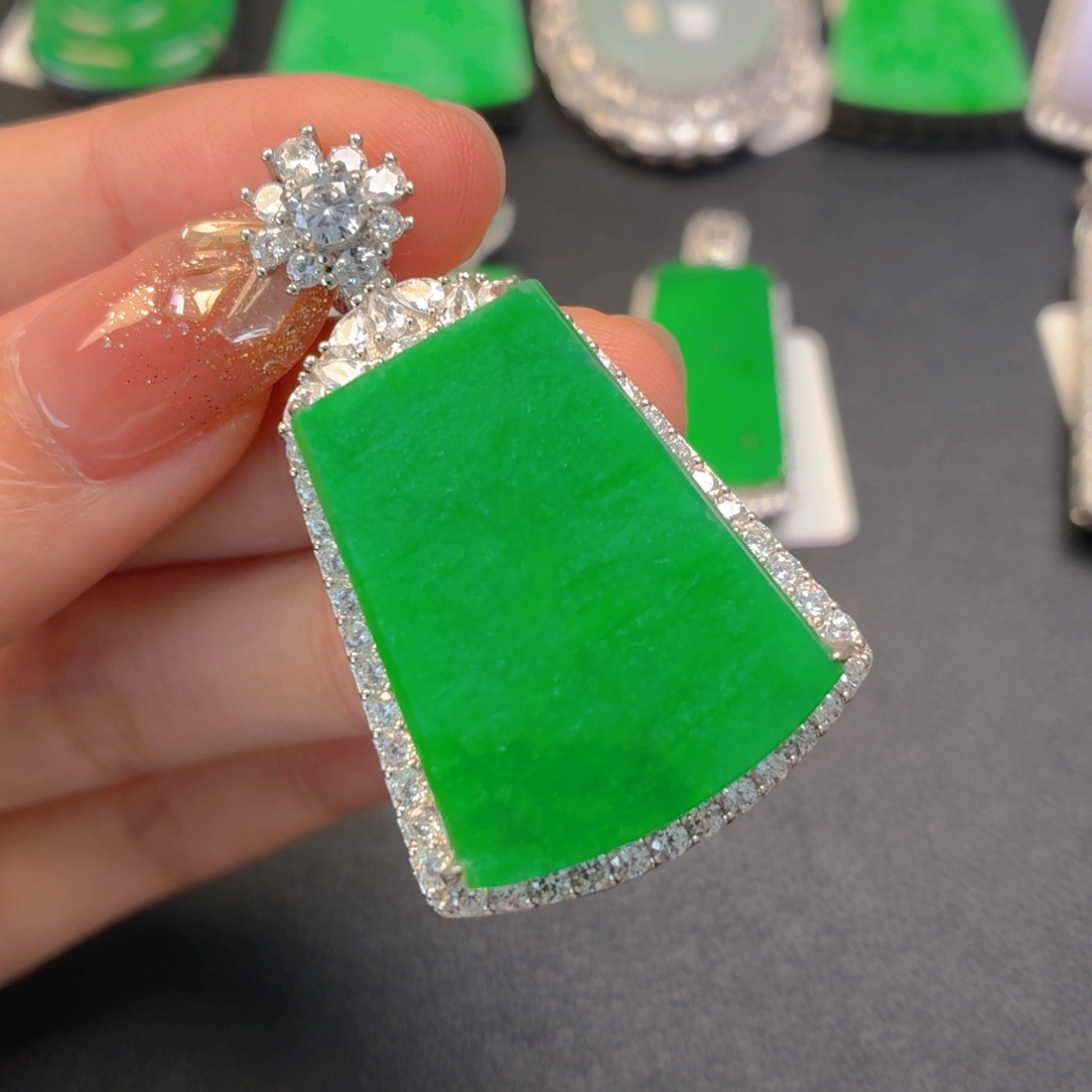 翡翠银S925镶嵌颈饰