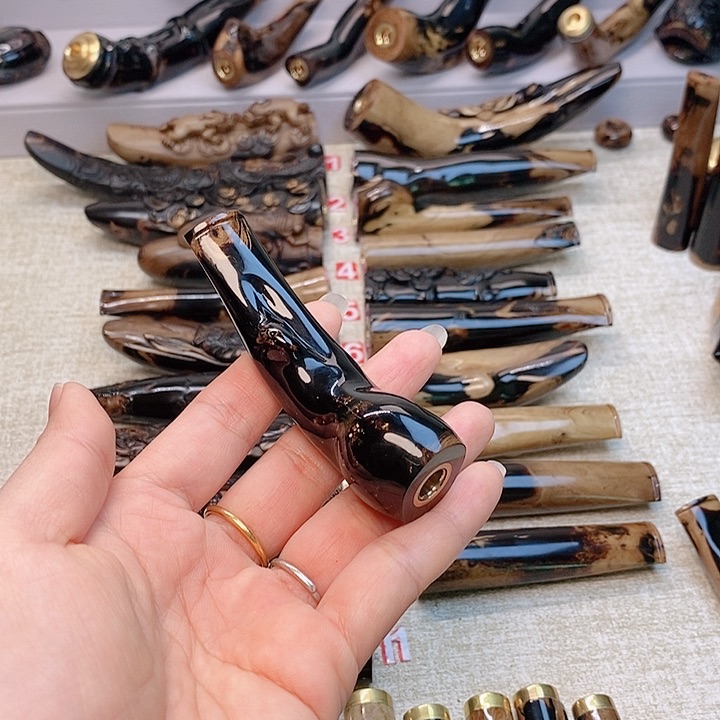 贝壳杉笑**云柳木烟嘴光面