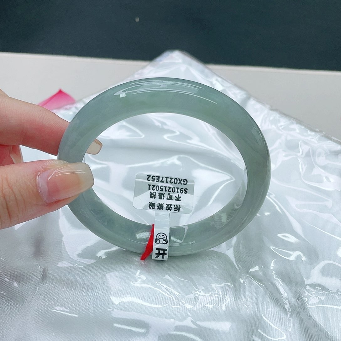 翡翠手镯未镶嵌正58.8