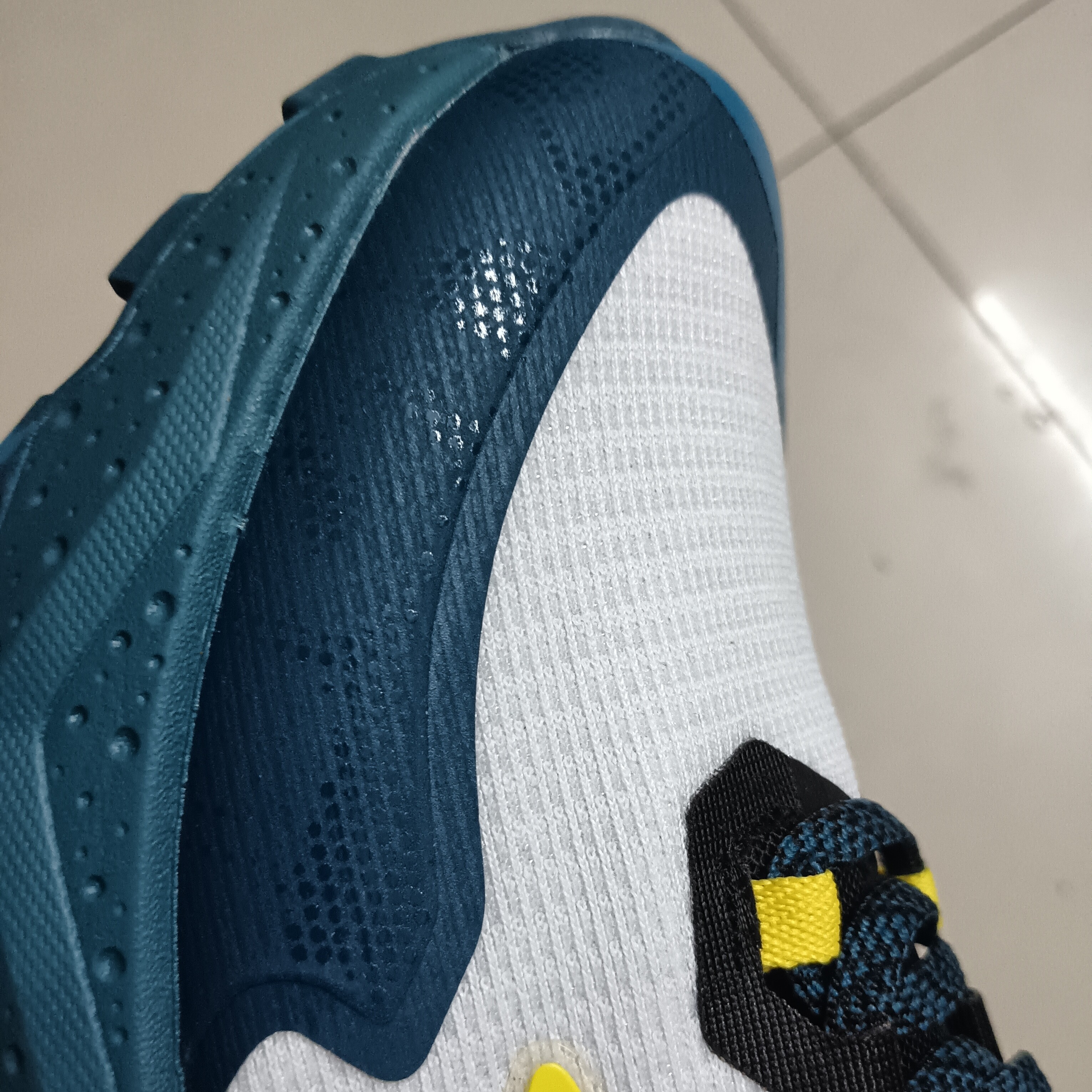 山啸8越野跑鞋缓震透气偏小一码，往大一码拍