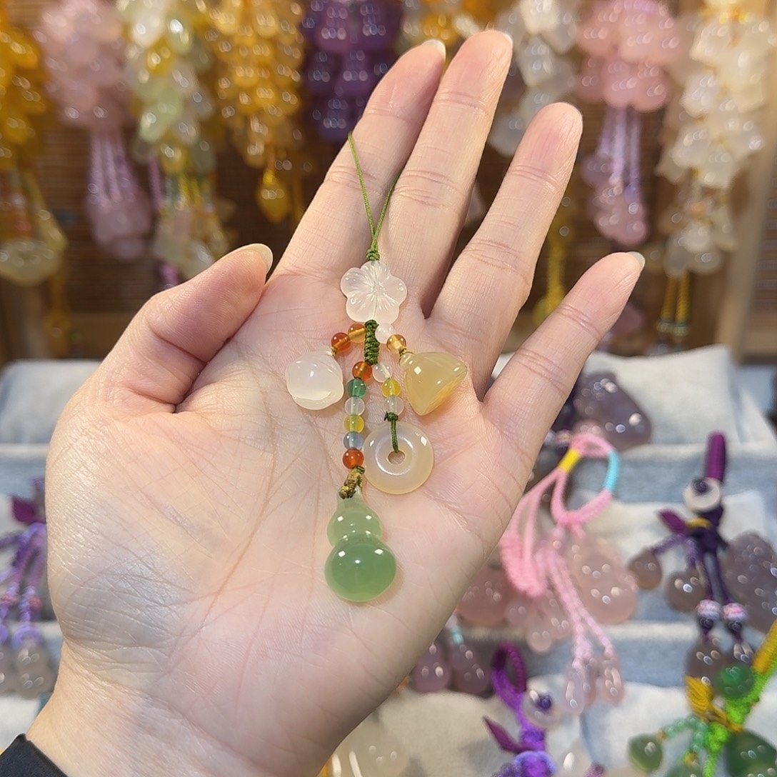 大***子玛瑙/玉髓未镶嵌手机挂件