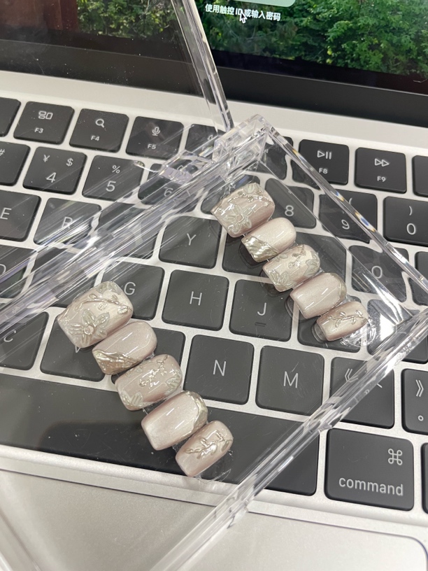 纯手工法式短款山茶花金属珍珠显白猫眼气质穿戴甲