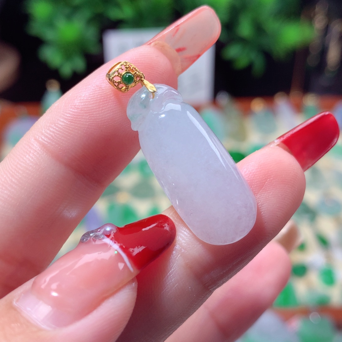 翡翠吊坠(不含链)18K金镶嵌