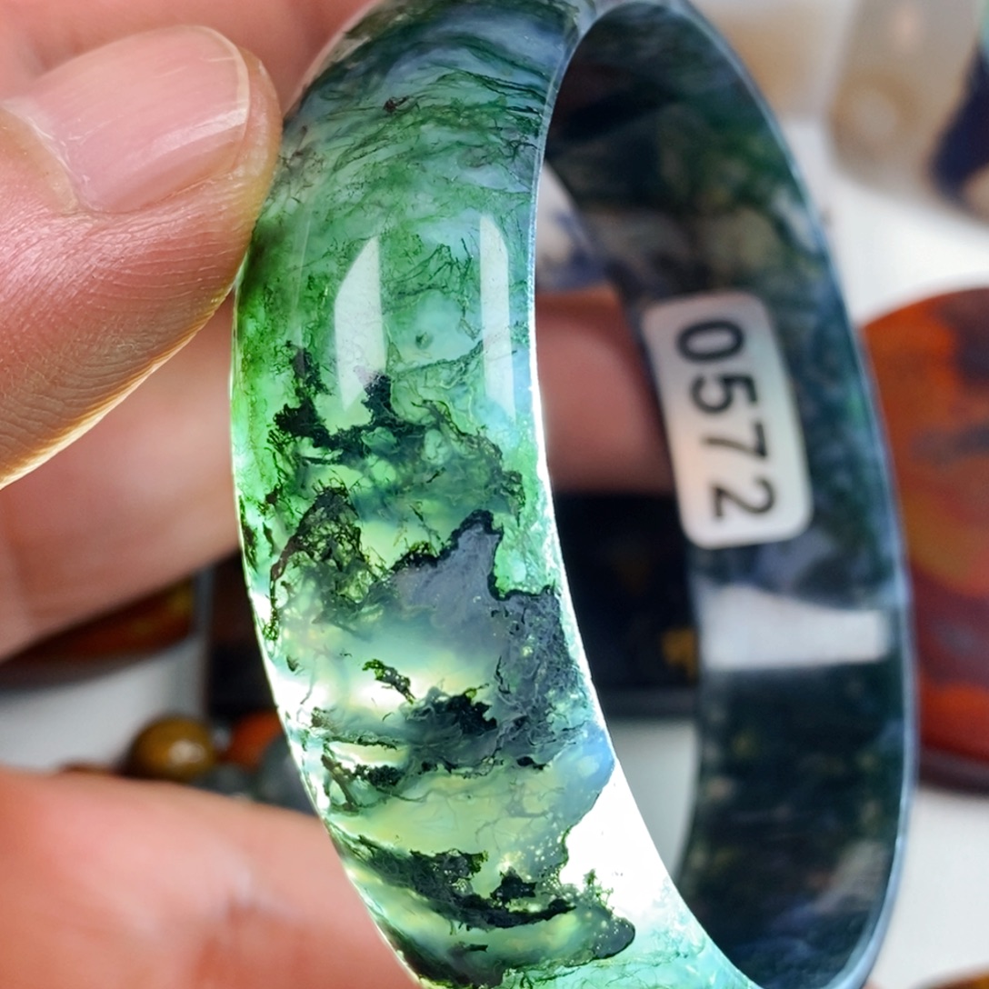 梅***子玛瑙/玉髓未镶嵌颈饰