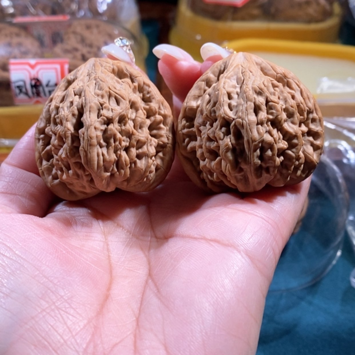 【闪购商品】文玩核桃吊坠一**北虎头王