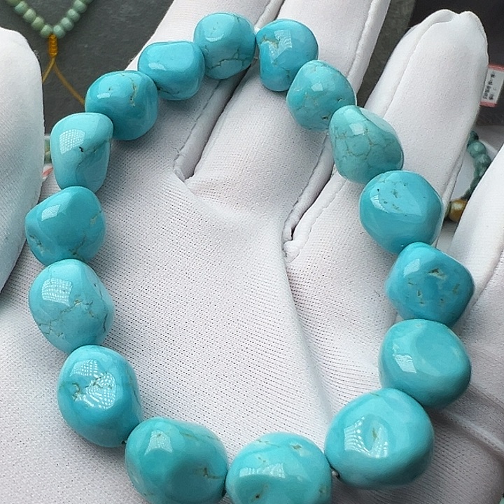 绿松石未镶嵌珠宝奇石