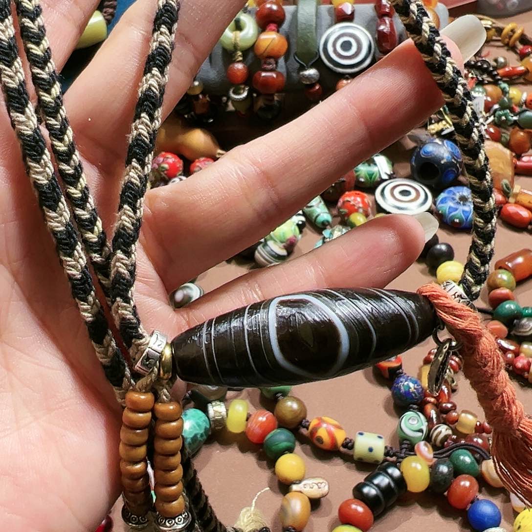 玛瑙/玉髓颈饰未镶嵌