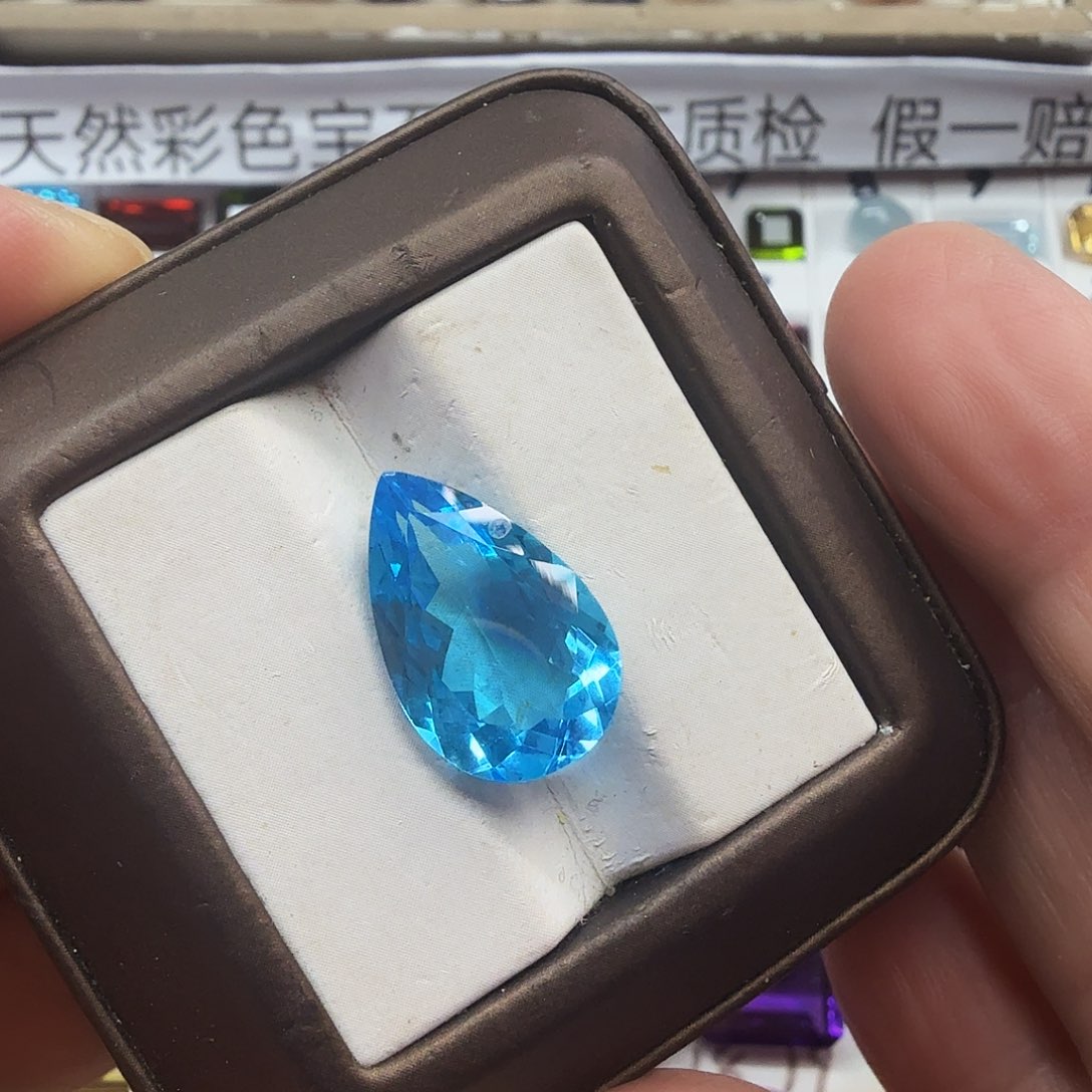 托帕石裸石福利款精美瑞士蓝18.2×11.6毫米