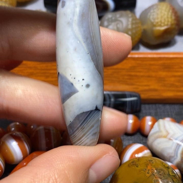 玛瑙/玉髓未镶嵌颈饰