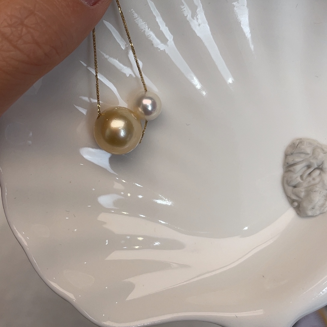 颈饰18K金镶嵌海水珍珠