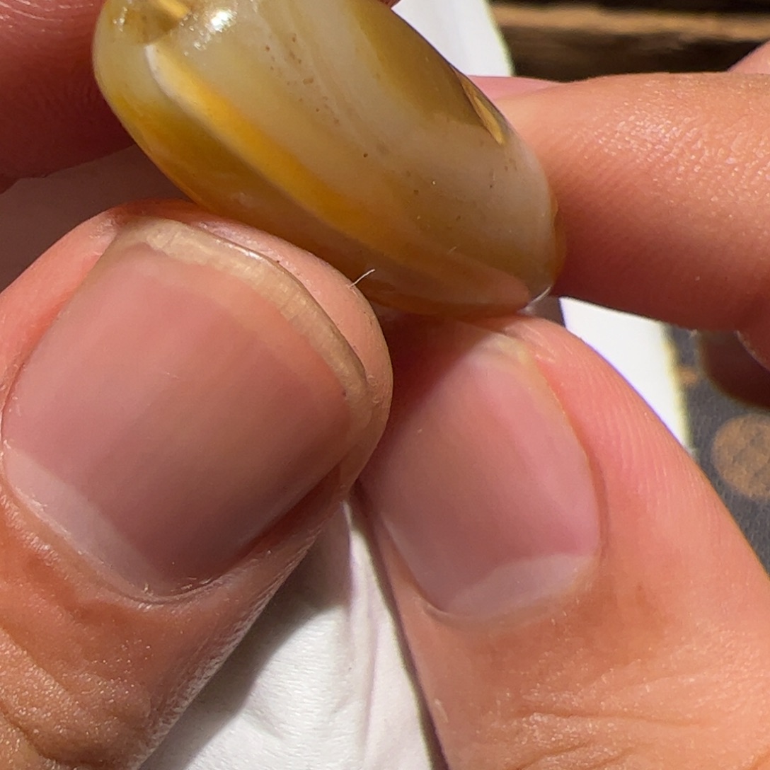 玻璃颈饰你在一起的，