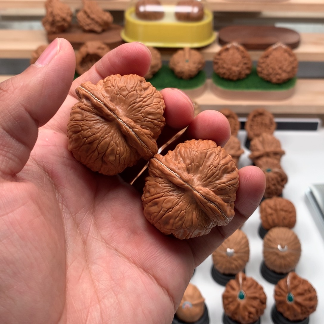 【闪购商品】文玩核桃吊坠啊*隐隐约约