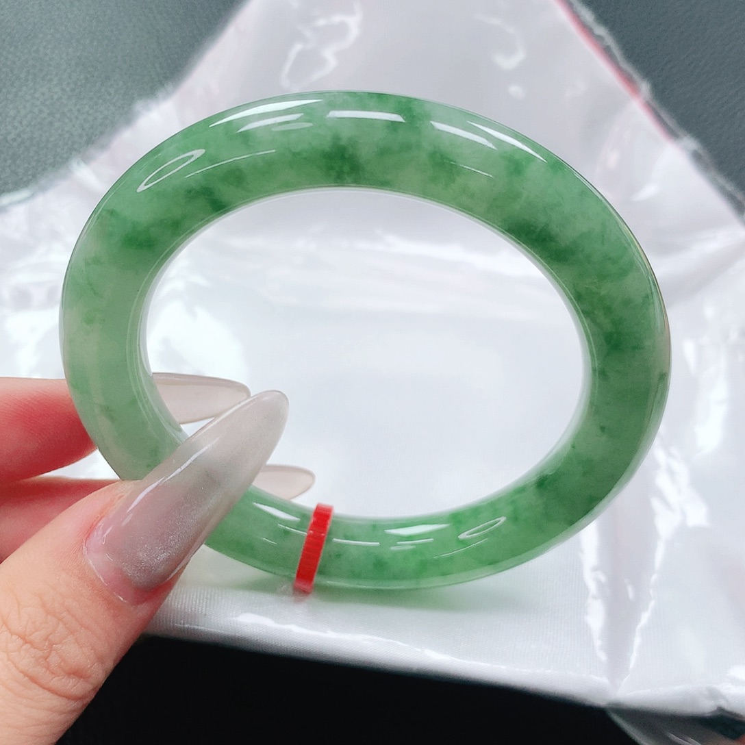 翡翠手镯未镶嵌51+圈
