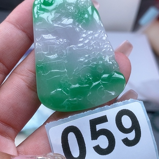 翡翠颈饰未镶嵌吊坠