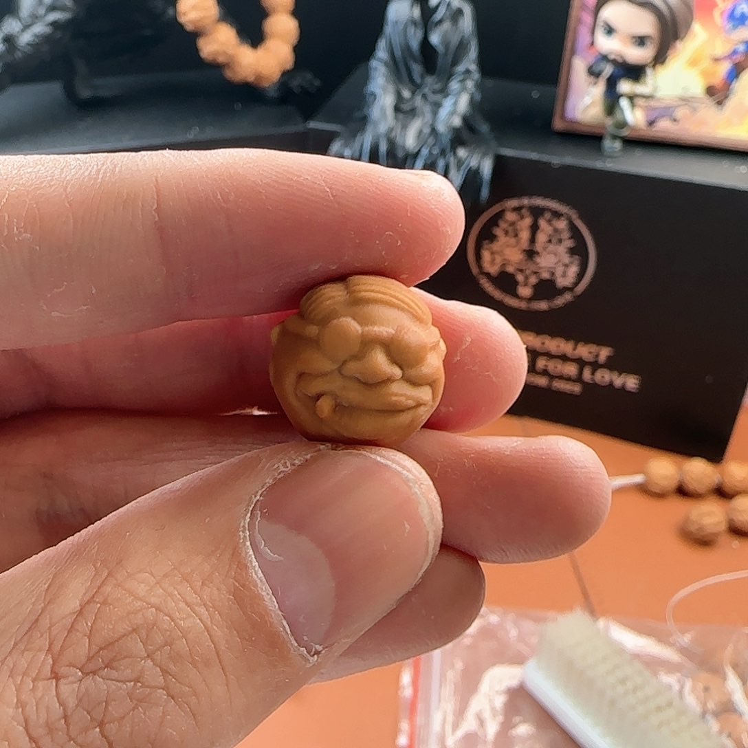 猴头核桃吊坠李富贵