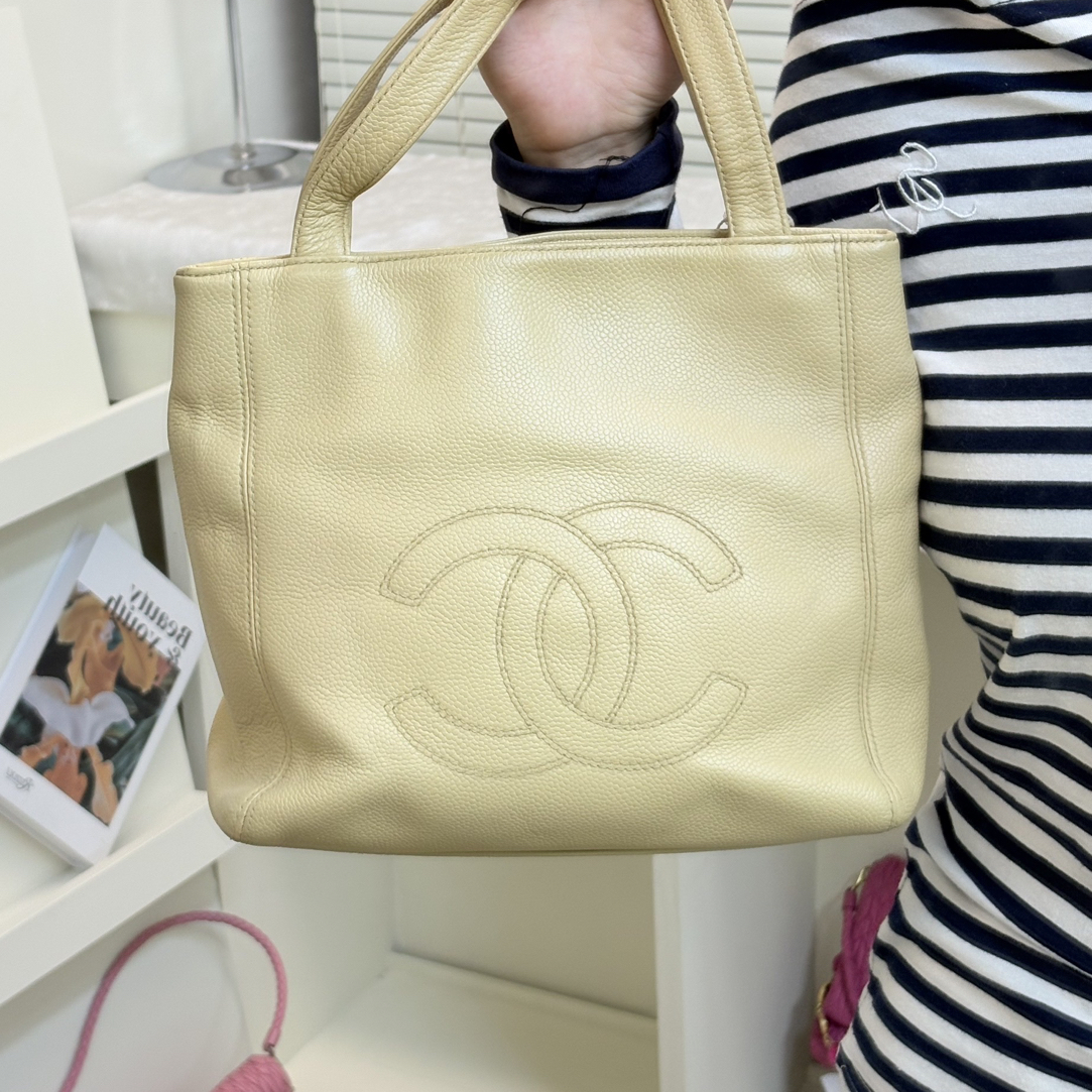 95新 Chanel/香奈儿 95新奶油黄托特包时尚百搭精致实用