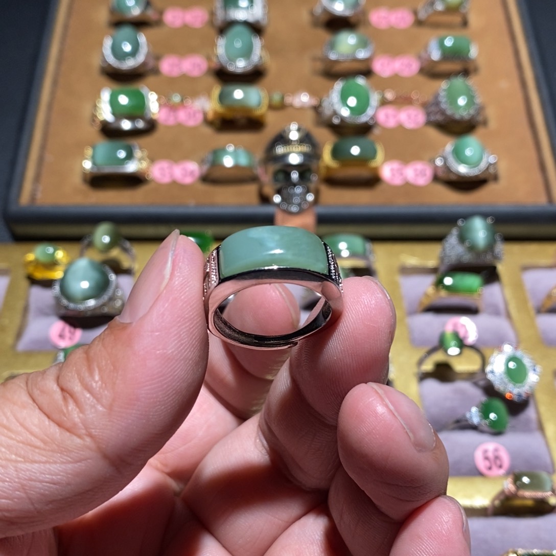 和田玉（碧玉）戒指未镶嵌