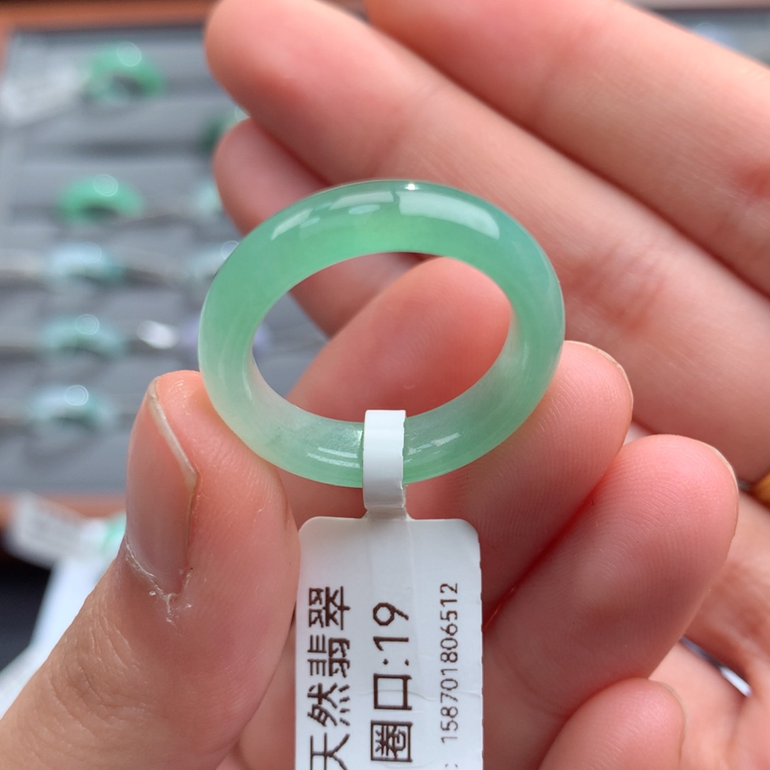 翡翠戒指未镶嵌天然