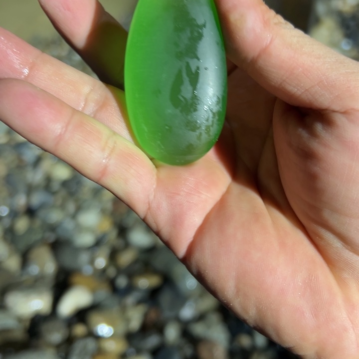 石英质玉未镶嵌车挂