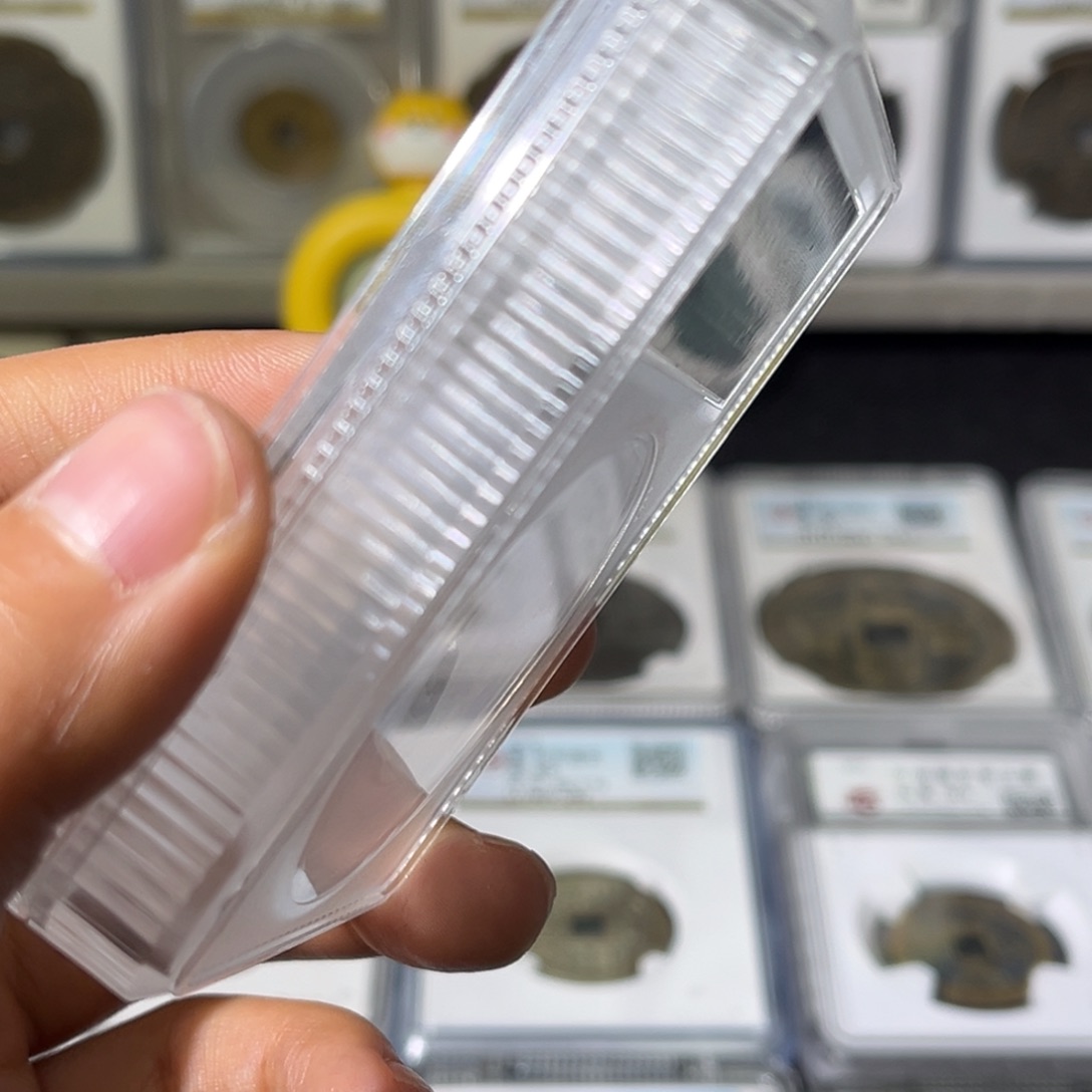 铜小瑶，福利品天然BB，评级码4125