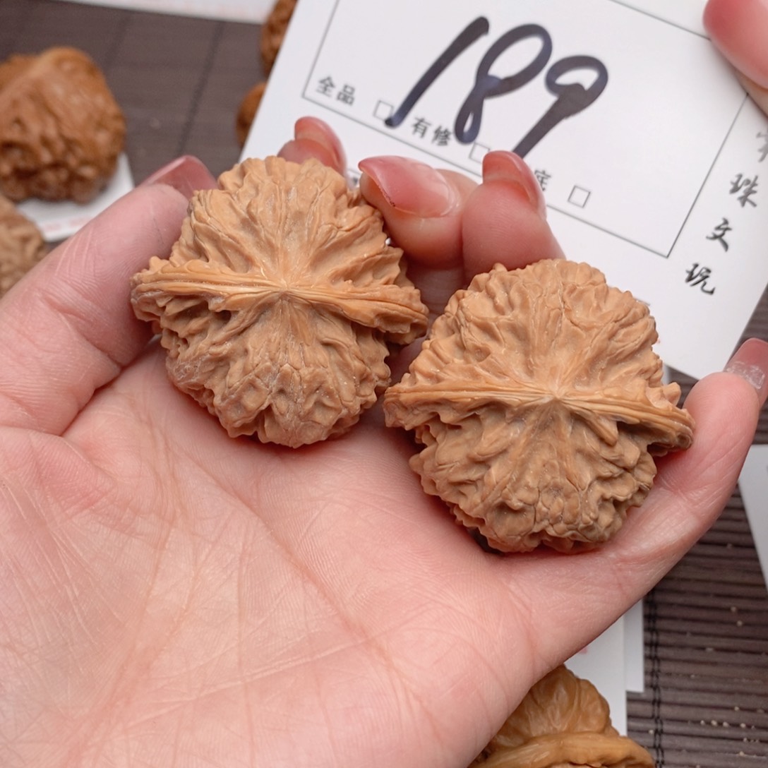 文玩核桃吊坠43苹果189