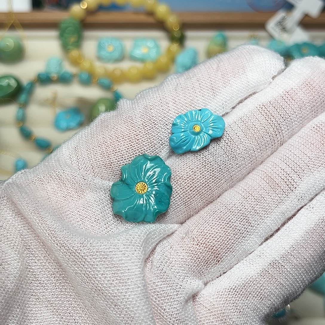 多***芽绿松石未镶嵌珠宝半成品