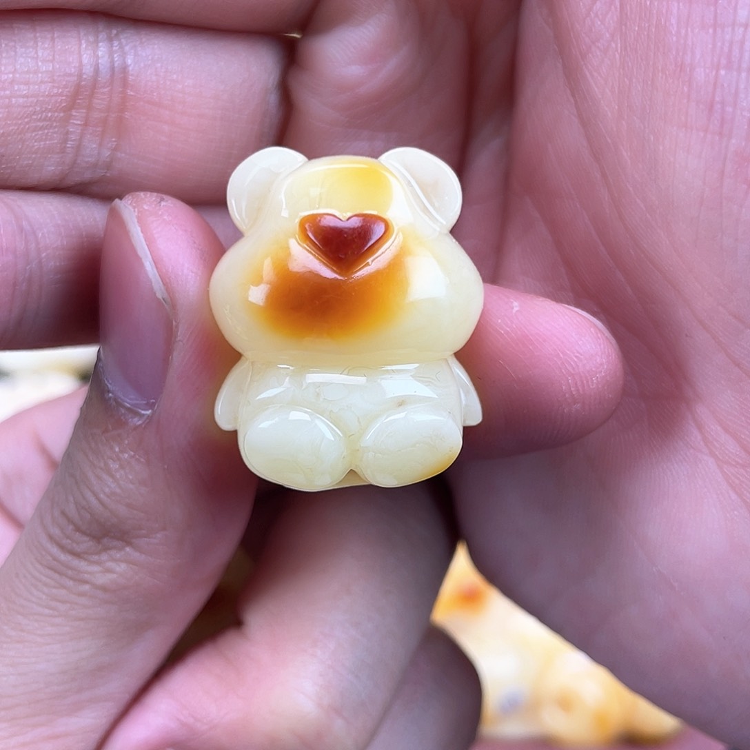 琥珀裸石未镶嵌蜜蜡