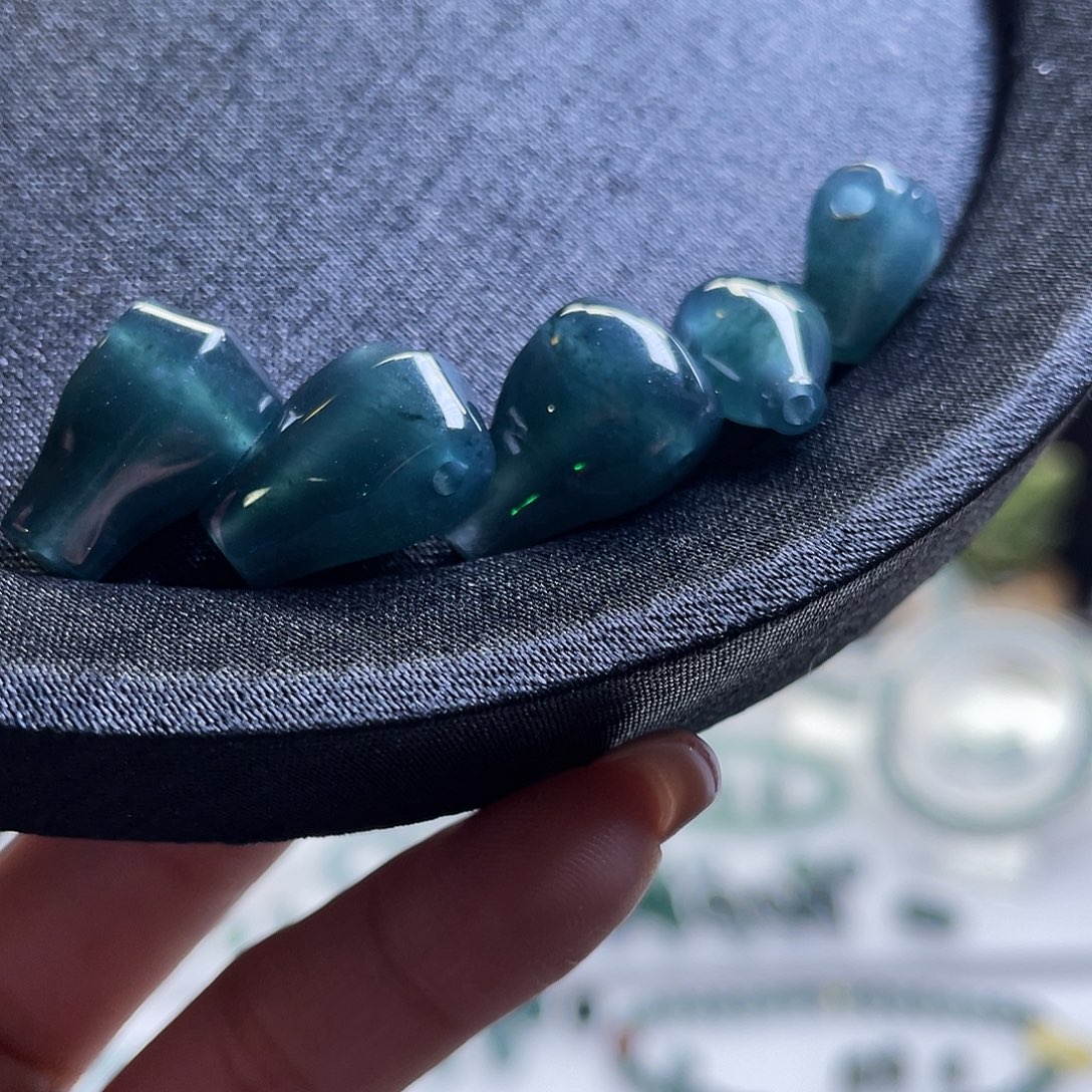 5***-翡翠散珠三通组合5个