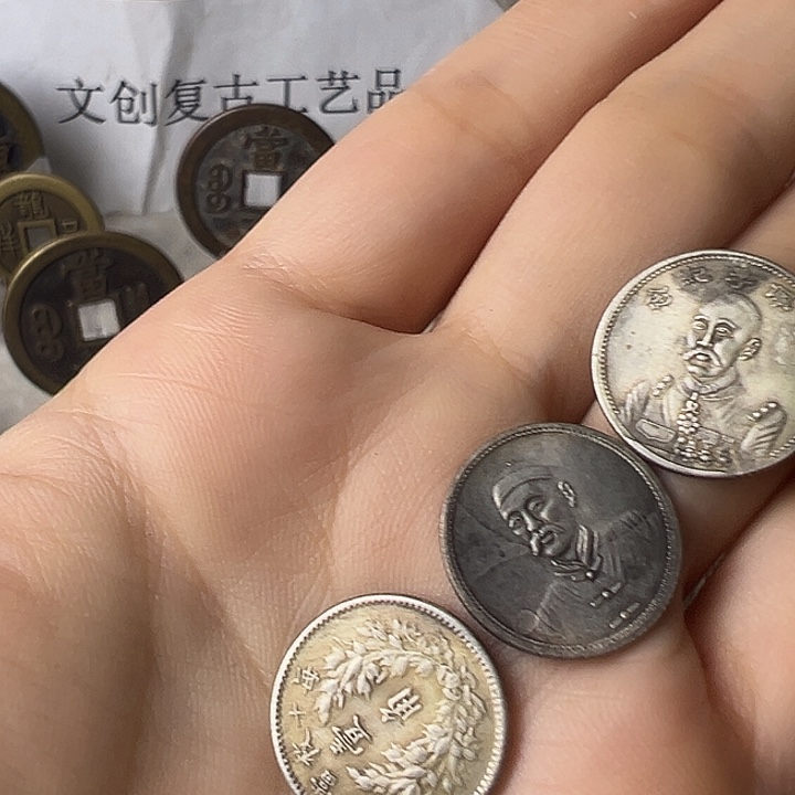 *****铜挂件等多种规格的产品