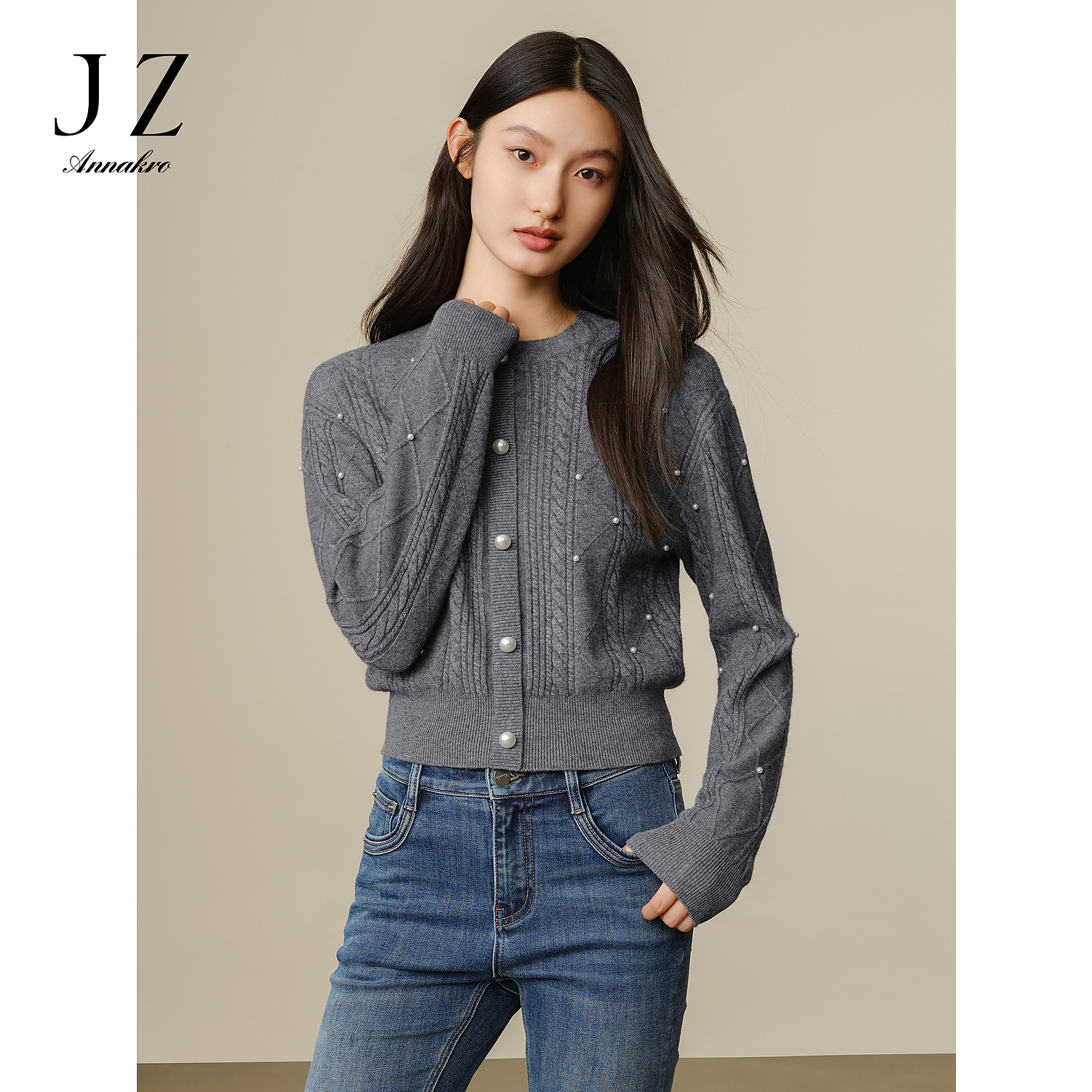 【安雅专属】玖姿安娜蔻JTED31050优雅钉珠设计柔软针织衫女装冬