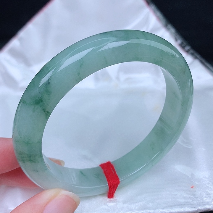 未镶嵌手镯翡翠天然