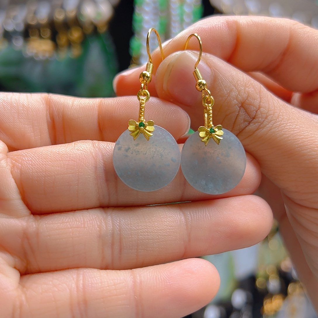 未镶嵌翡翠耳饰翡翠