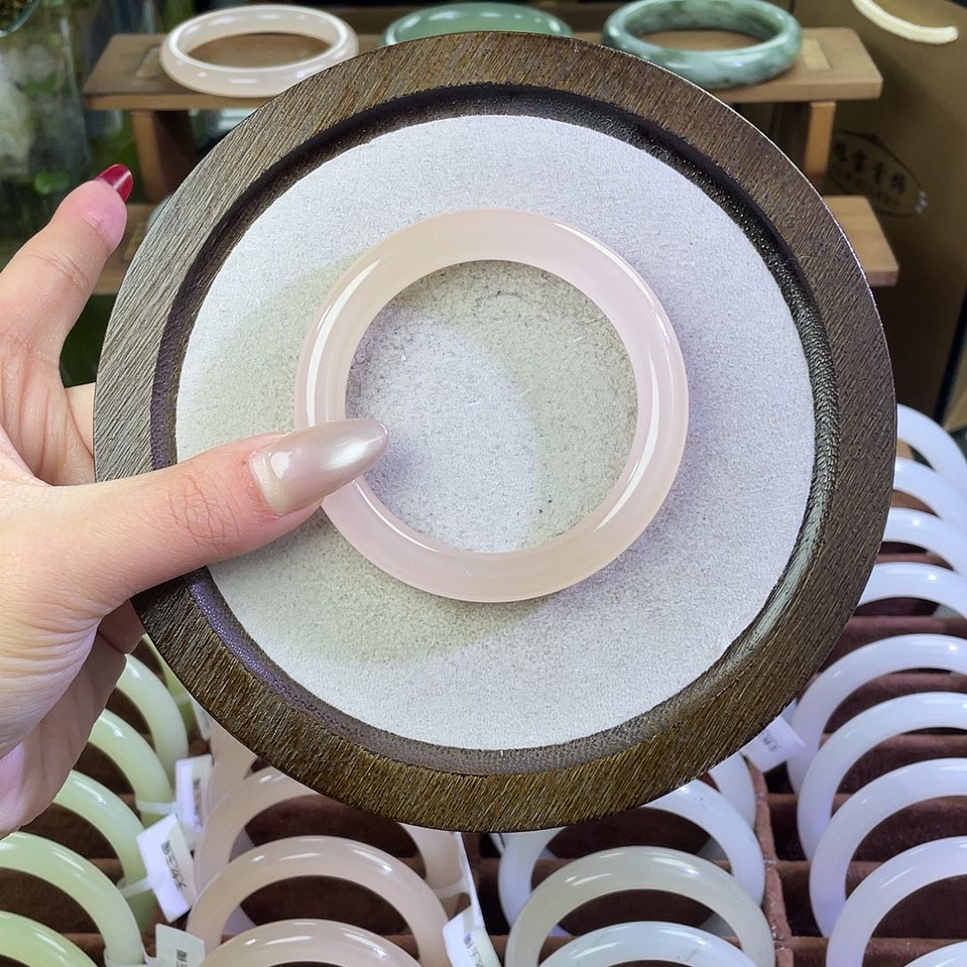 韵***玛瑙/玉髓未镶嵌手镯