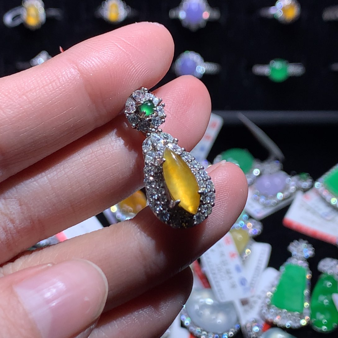 翡翠颈饰银S925镶嵌天然翡翠